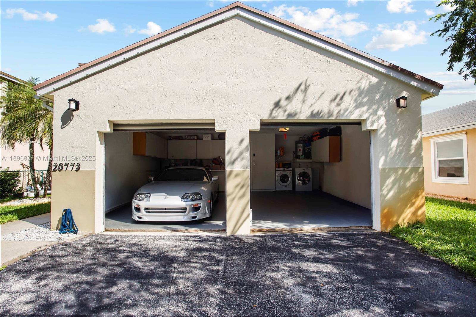 CHAPEL TRAIL REPLAT - Residential Lease