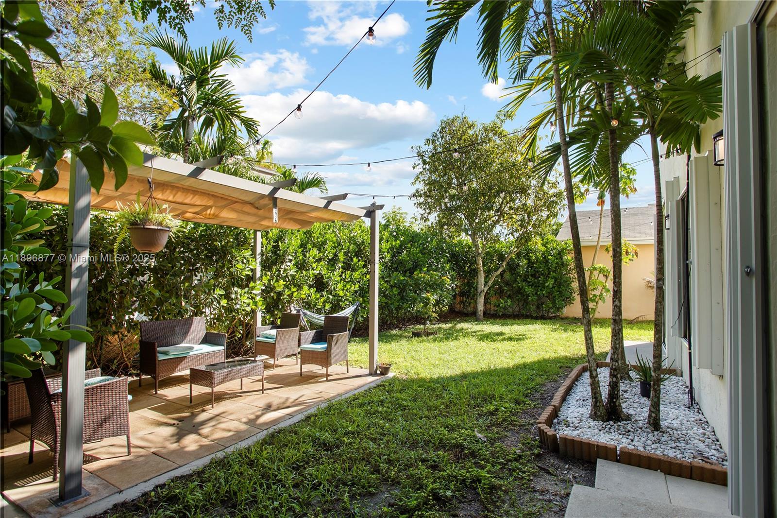 CHAPEL TRAIL REPLAT - Residential Lease