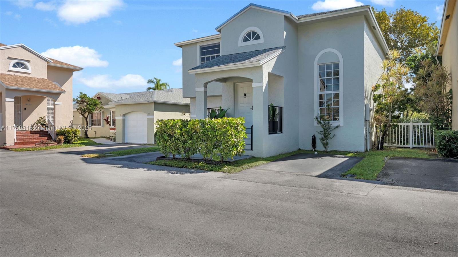 12013 NW 13th St