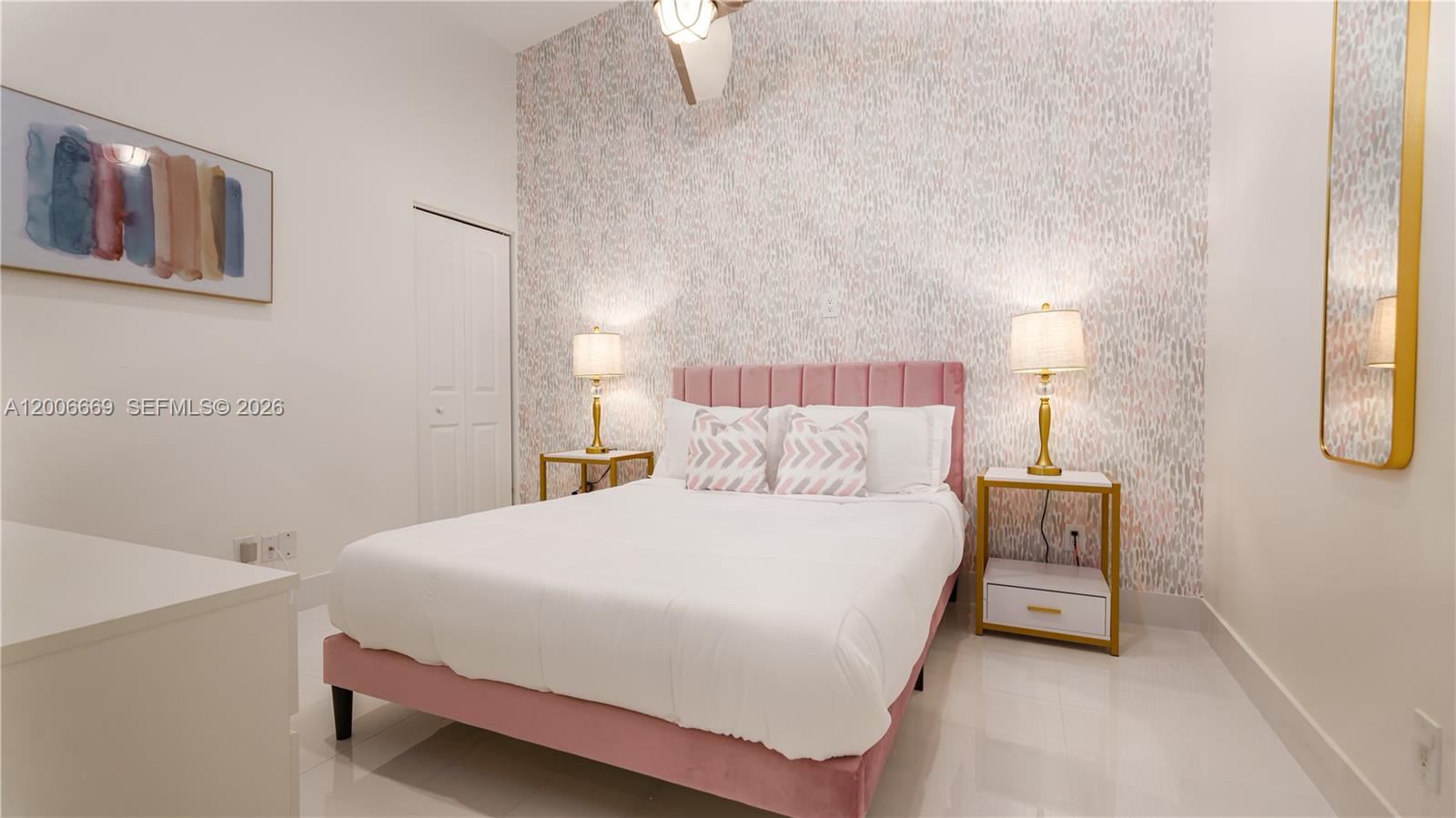 CHAMBERS LAND CO SUB NE1/ - Residential