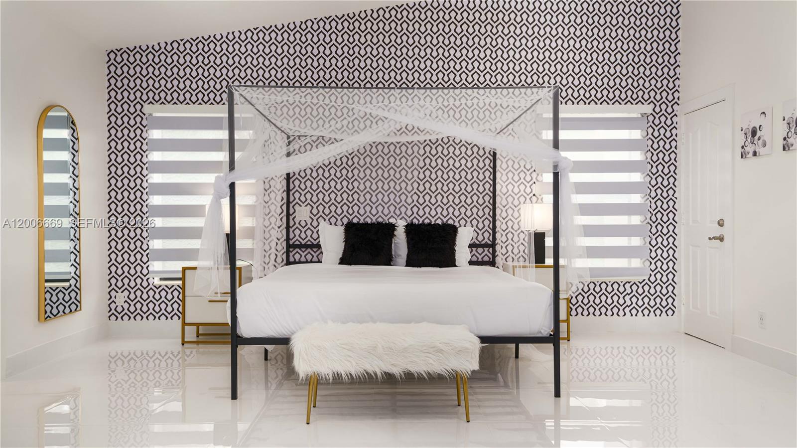 CHAMBERS LAND CO SUB NE1/ - Residential