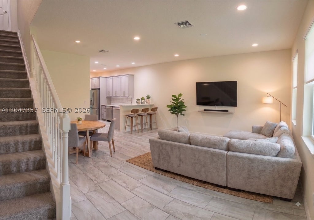 Photo of 4022 Long Leaf Ln #4022, Hollywood, FL 33021 (MLS # A12047357)