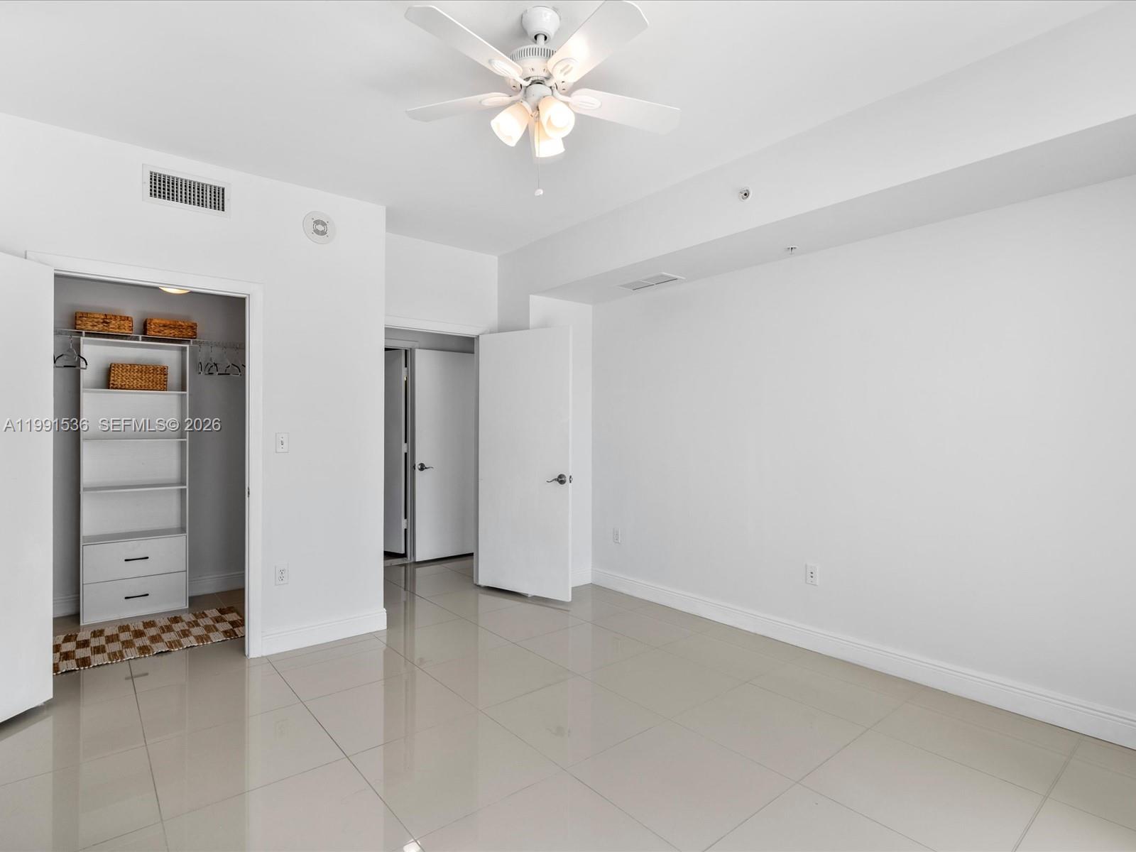 VIZCAYNE NORTH CONDO - Residential