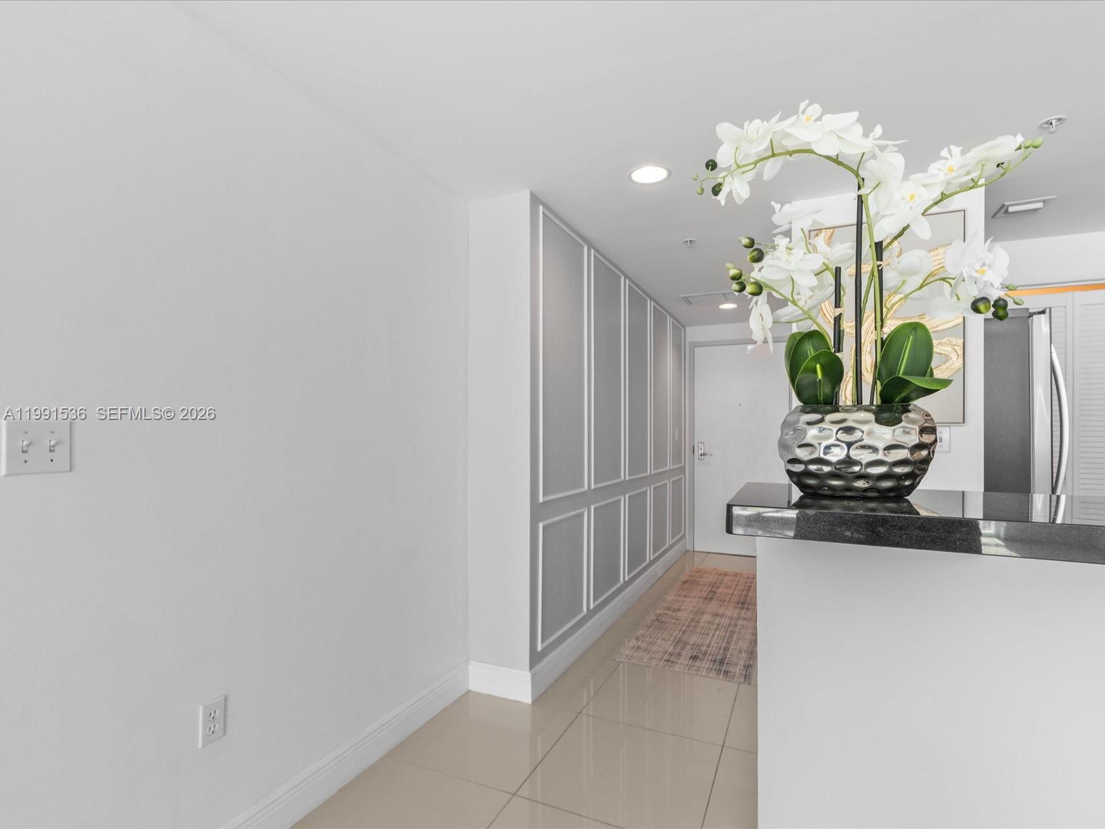 VIZCAYNE NORTH CONDO - Residential