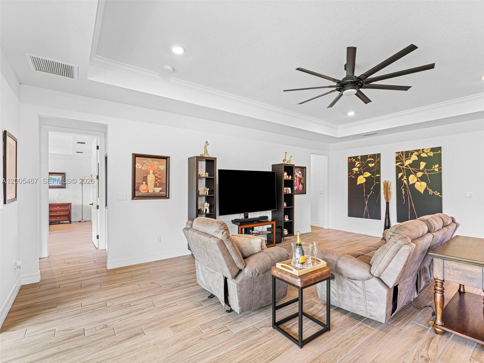 OAK TREE PROPERTY REDEVEL - Residential
