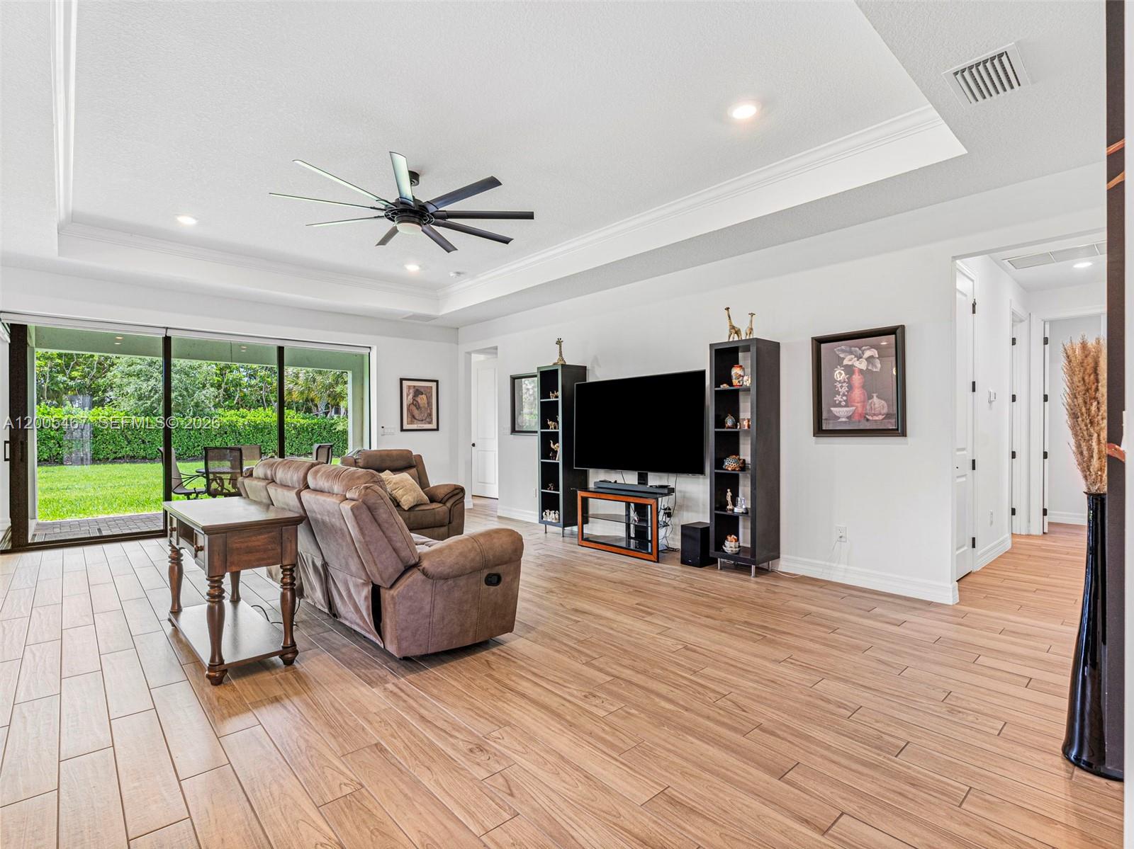 OAK TREE PROPERTY REDEVEL - Residential