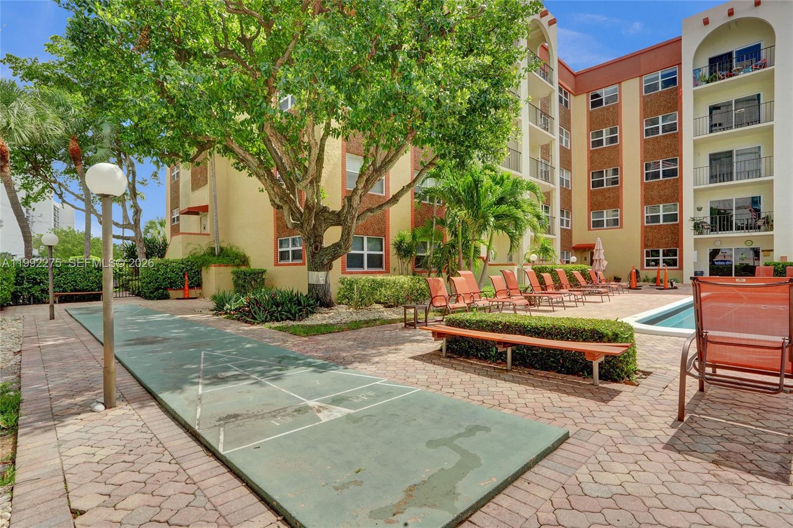 LADO DEL RIO CONDO - Residential