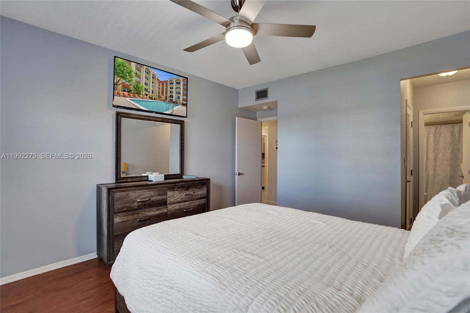 LADO DEL RIO CONDO - Residential