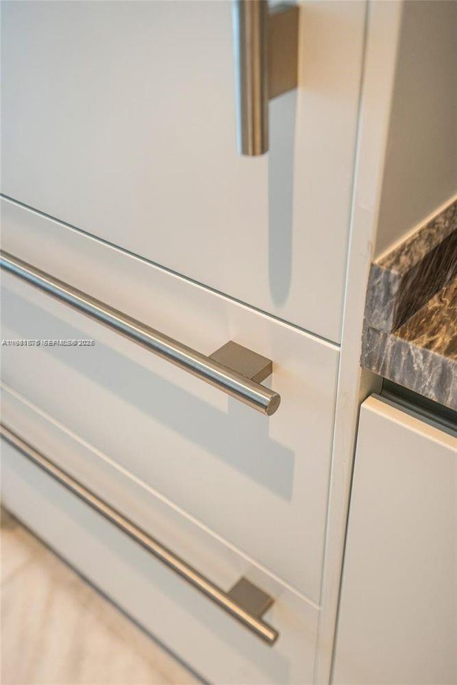 ESCOTTONIA PARK - Residential Lease