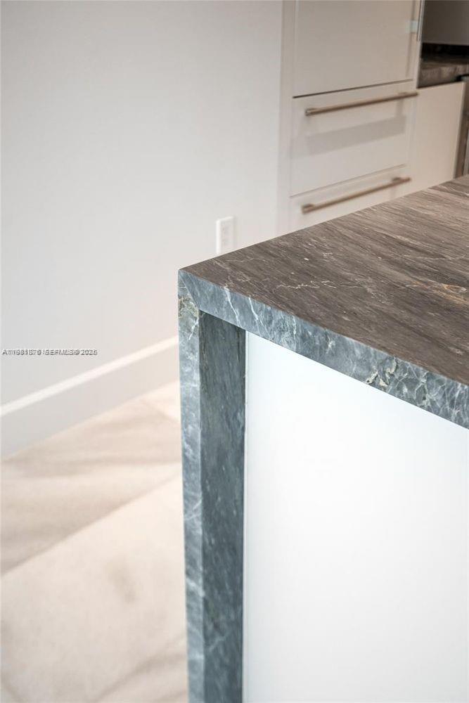 ESCOTTONIA PARK - Residential Lease