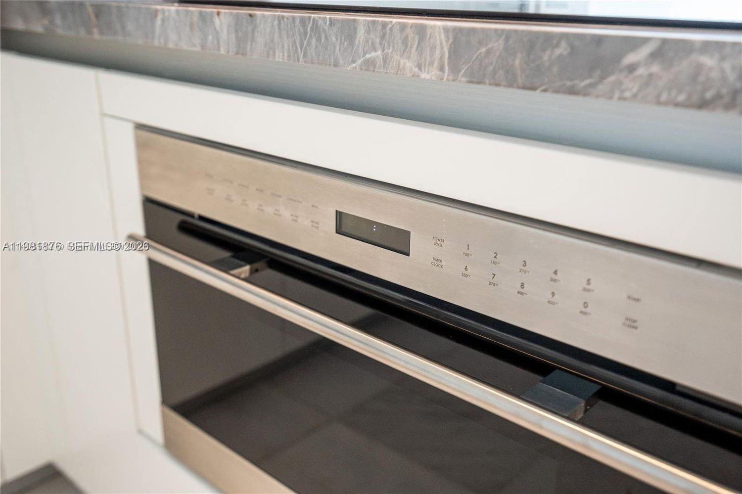 ESCOTTONIA PARK - Residential Lease