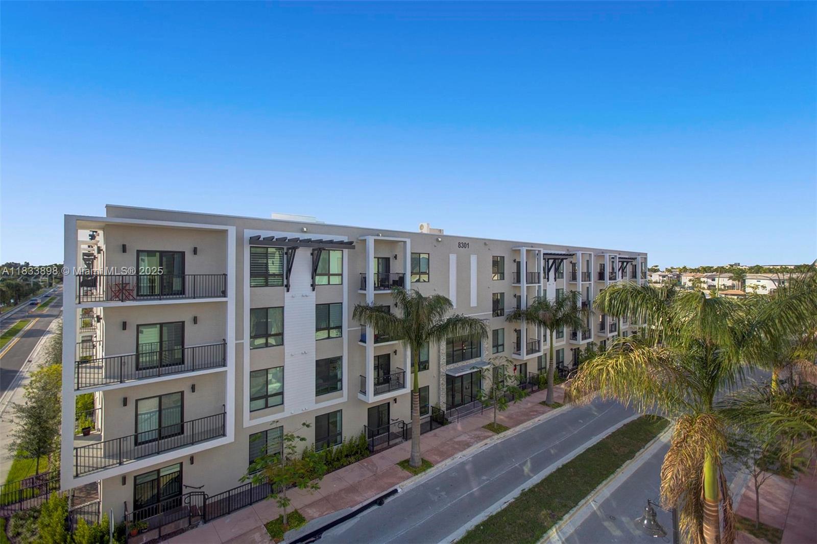 8265 NW 41st St C-406