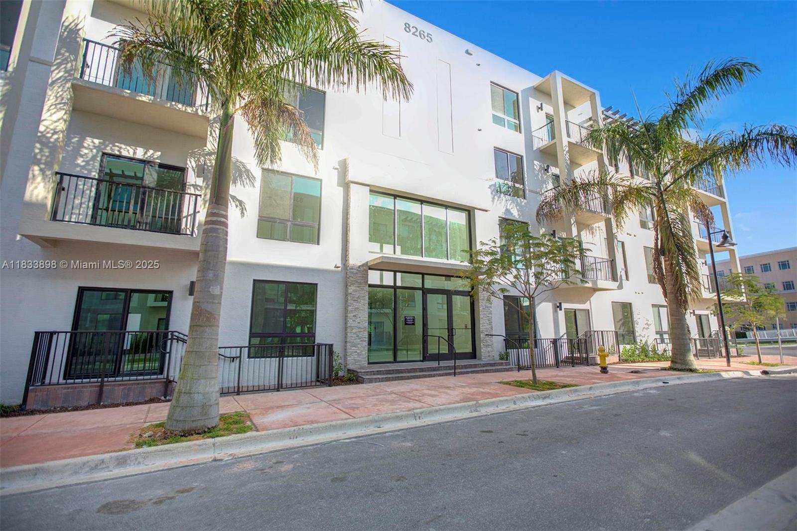 8265 NW 41st St C-406