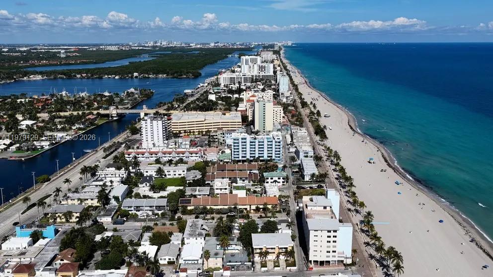 JEFFERSON CONDO OF HOLLYW - Residential