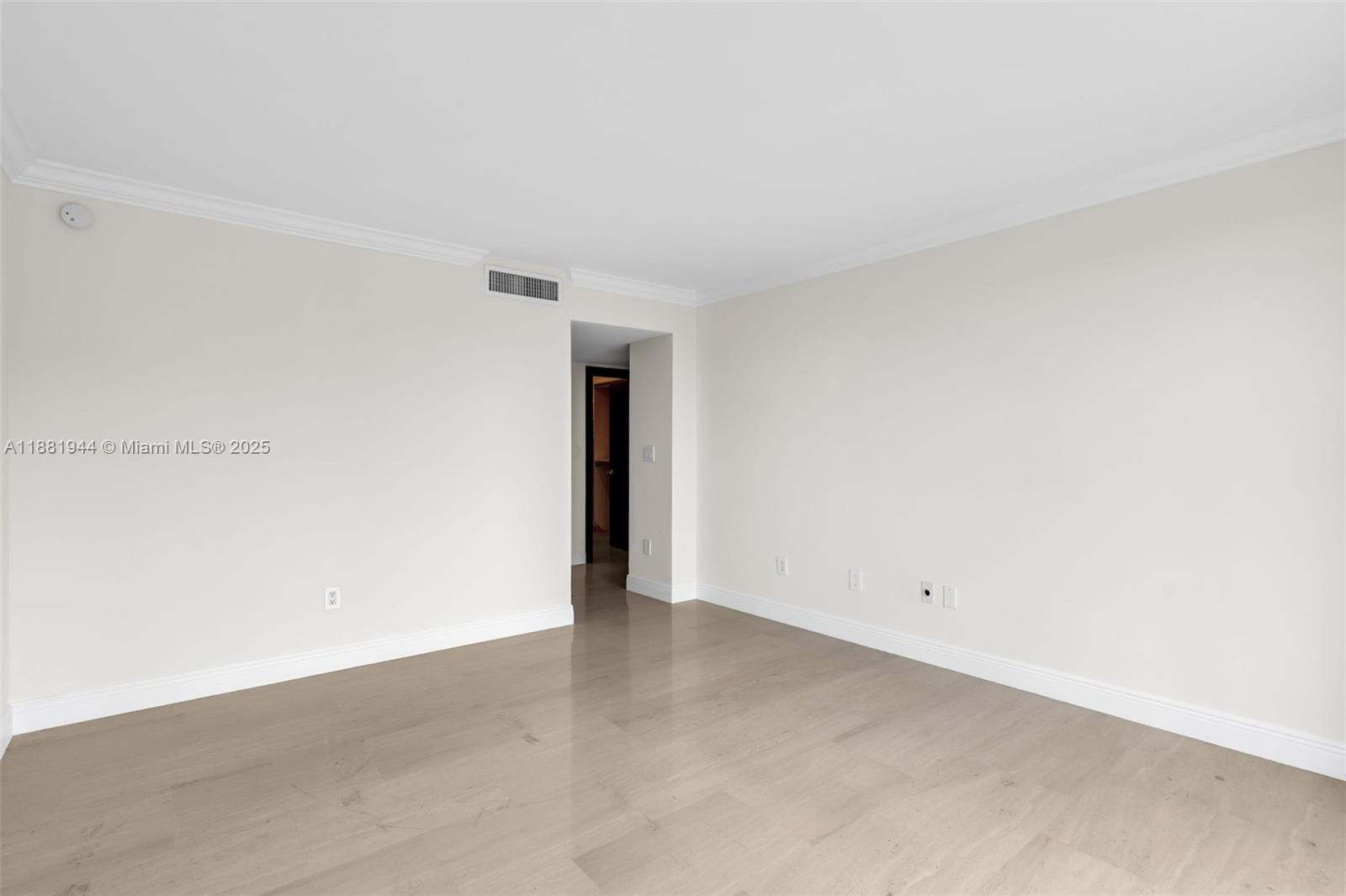 COMMODORE CLUB WEST CONDO - Residential