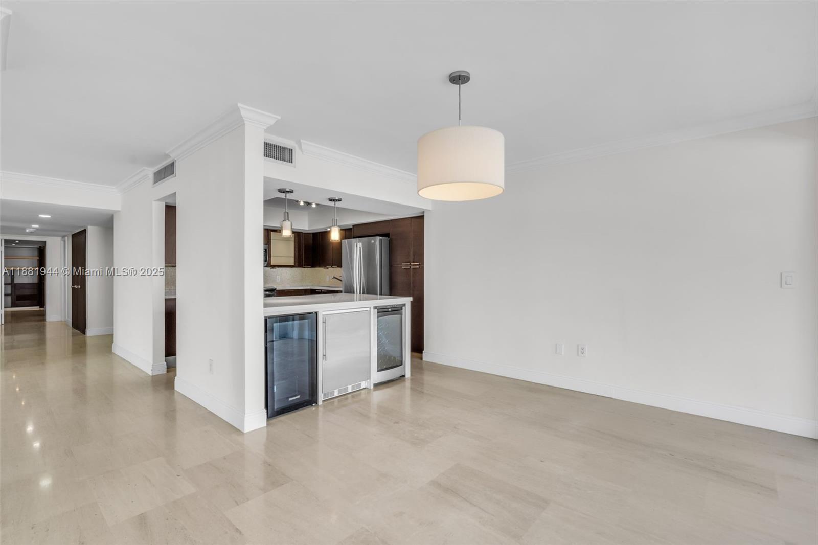 COMMODORE CLUB WEST CONDO - Residential