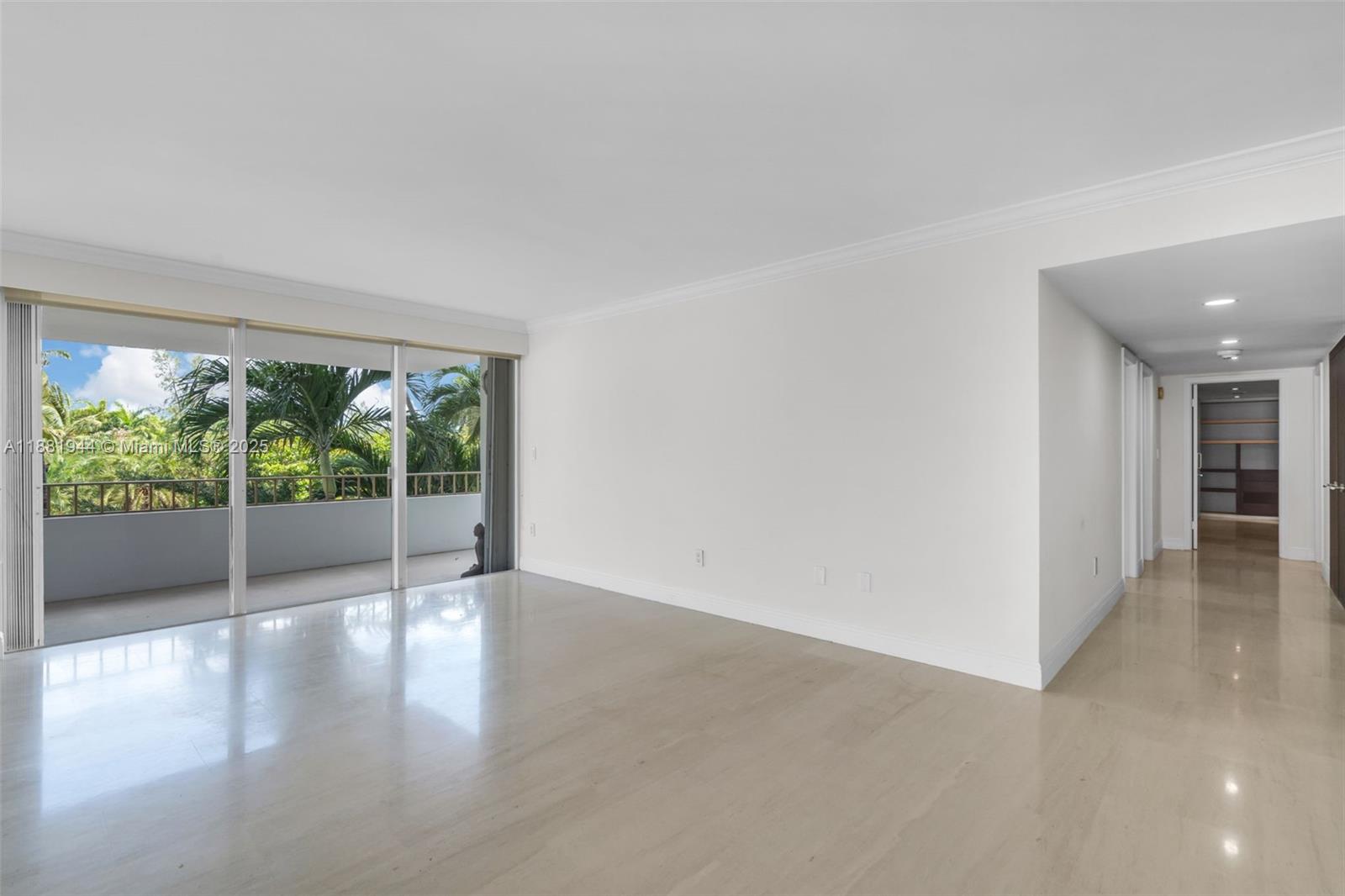COMMODORE CLUB WEST CONDO - Residential