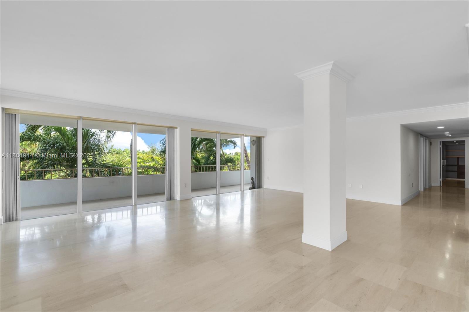 COMMODORE CLUB WEST CONDO - Residential