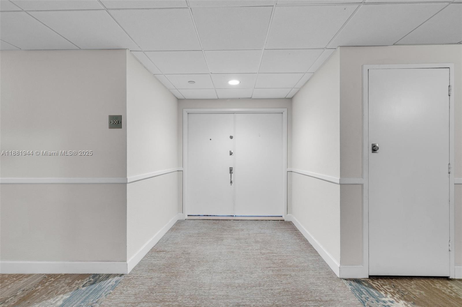 COMMODORE CLUB WEST CONDO - Residential