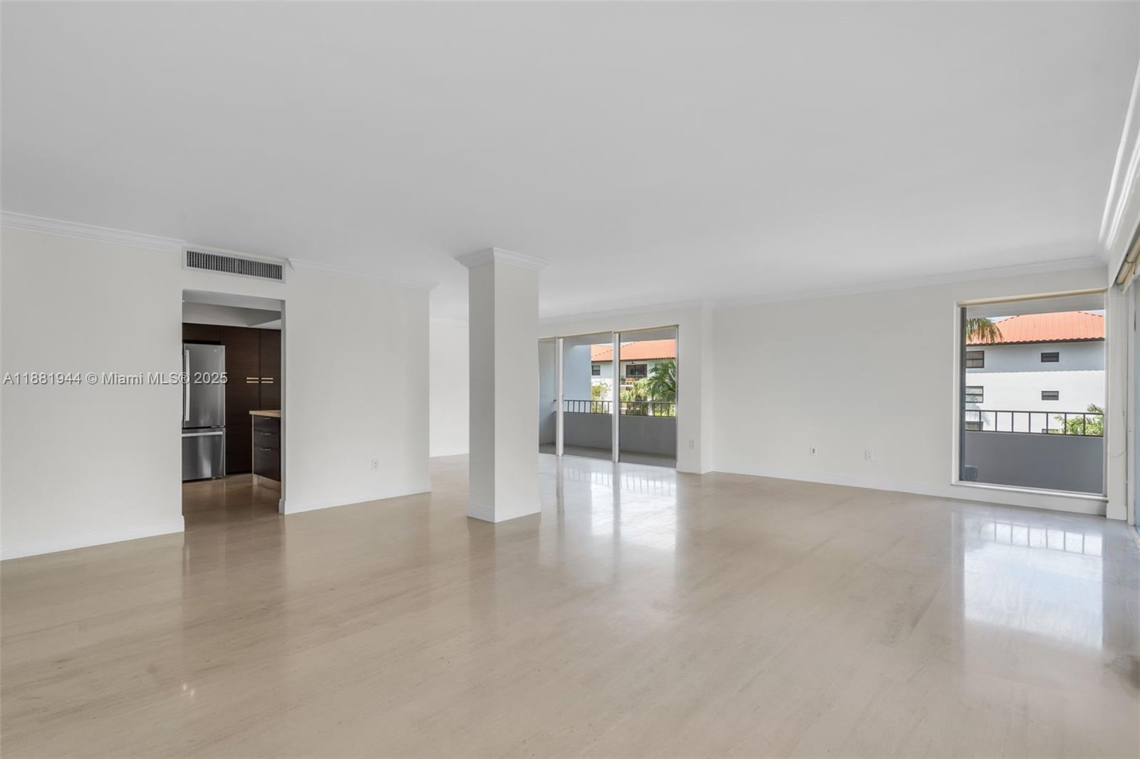 COMMODORE CLUB WEST CONDO - Residential