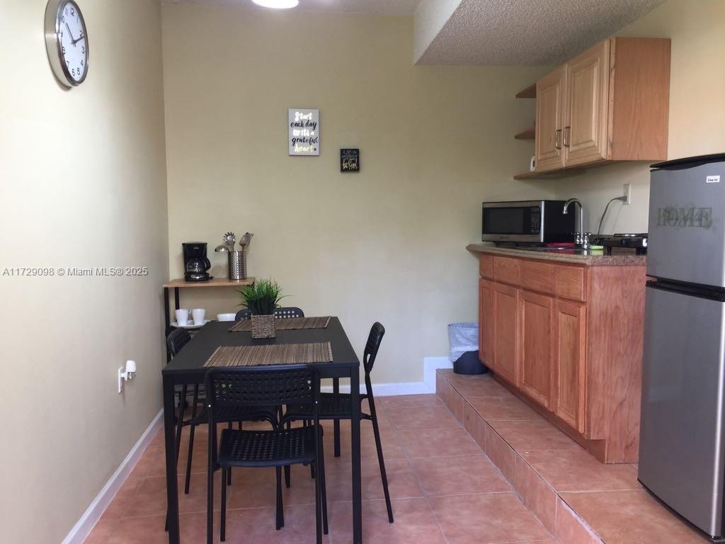 Rental Property at Address Not Disclosed, Miami, Broward County, Florida - Bedrooms: 1 
Bathrooms: 1  - $1,250 MO.