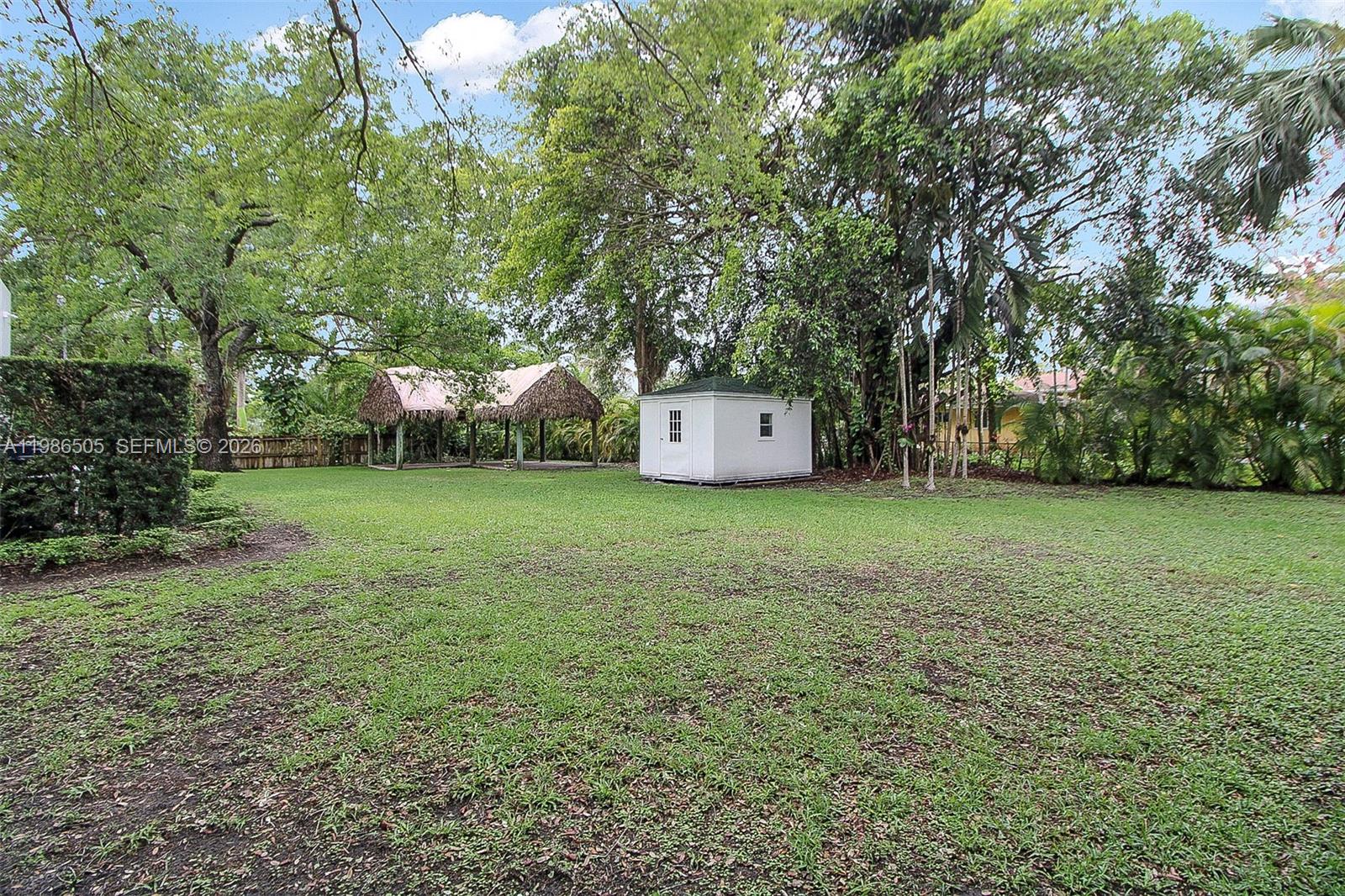 KENDALL GARDENS - Residential Lease