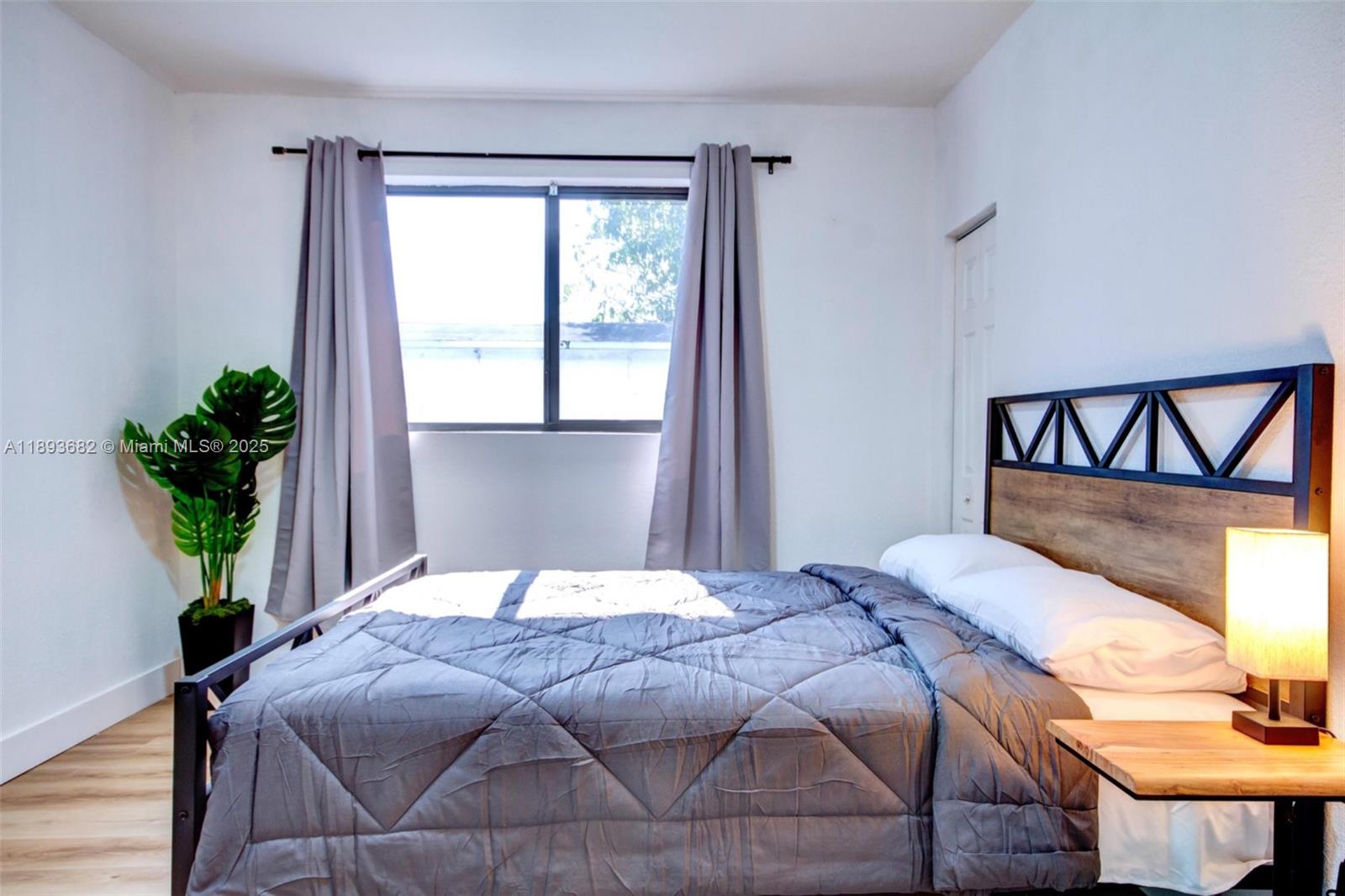 SUPERIOR PARK - Residential Lease