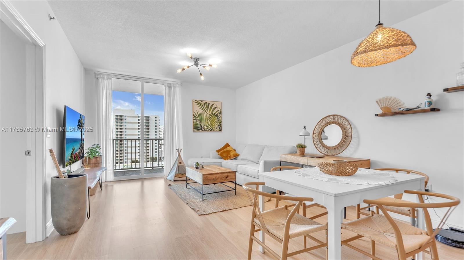 VUE AT BRICKELL CONDO - Residential