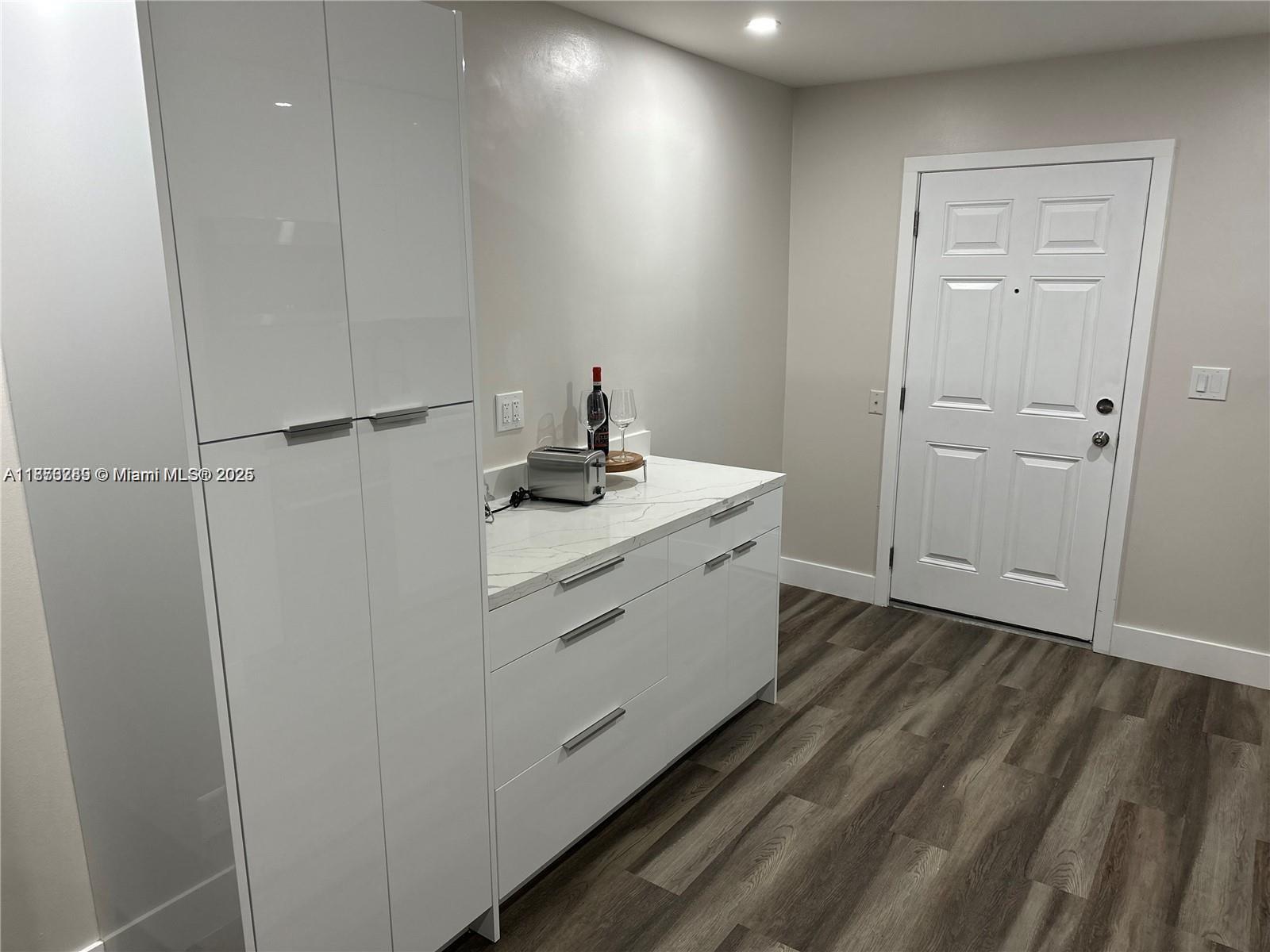 LAS OLAS VILLAS CONDO - Residential Lease