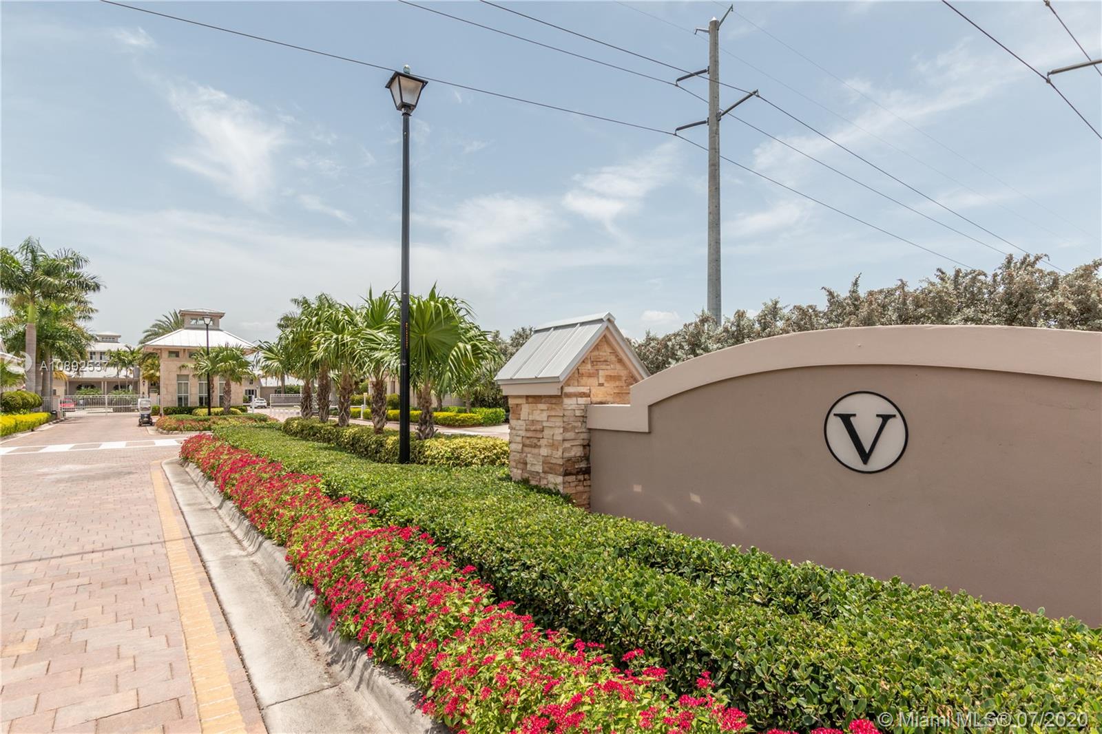 VINTAGE ESTATES - Residential