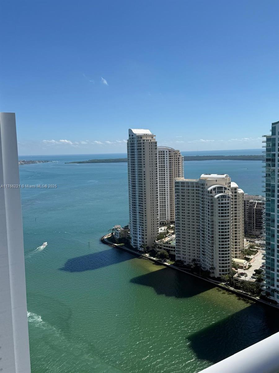 300 S Biscayne Blvd 3716
