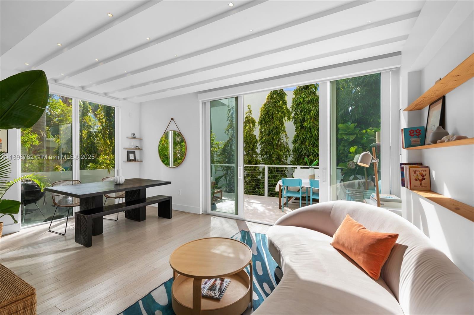 LENOX VILLAS CONDO - Residential