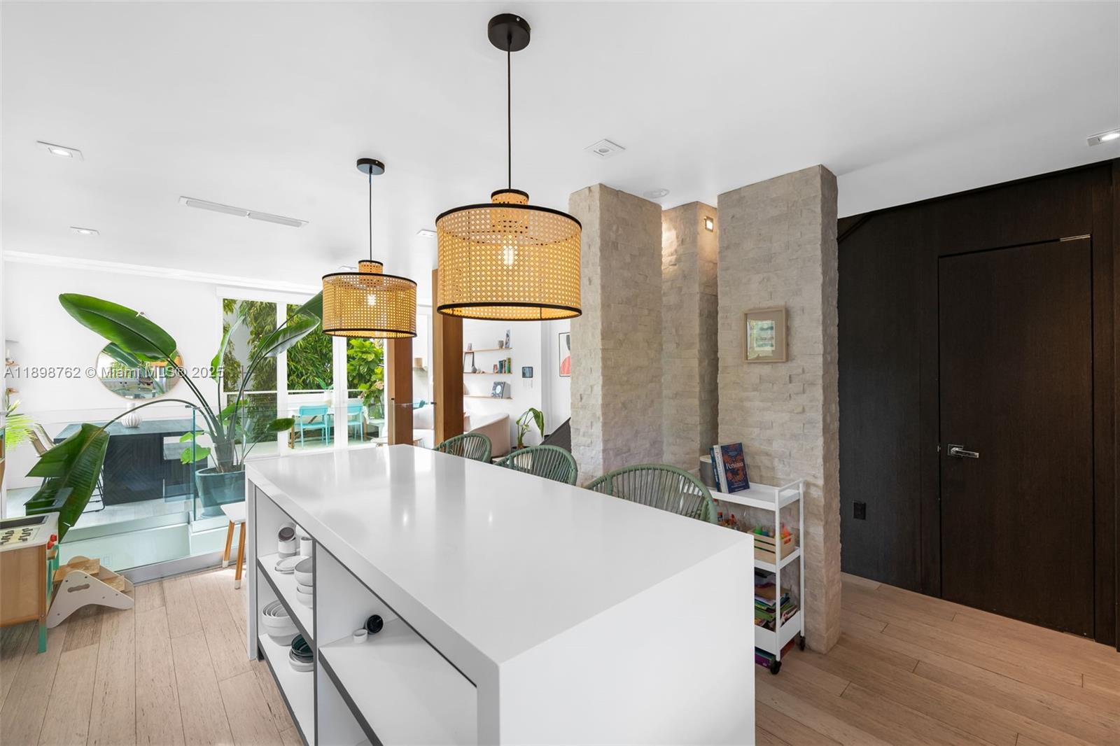 LENOX VILLAS CONDO - Residential
