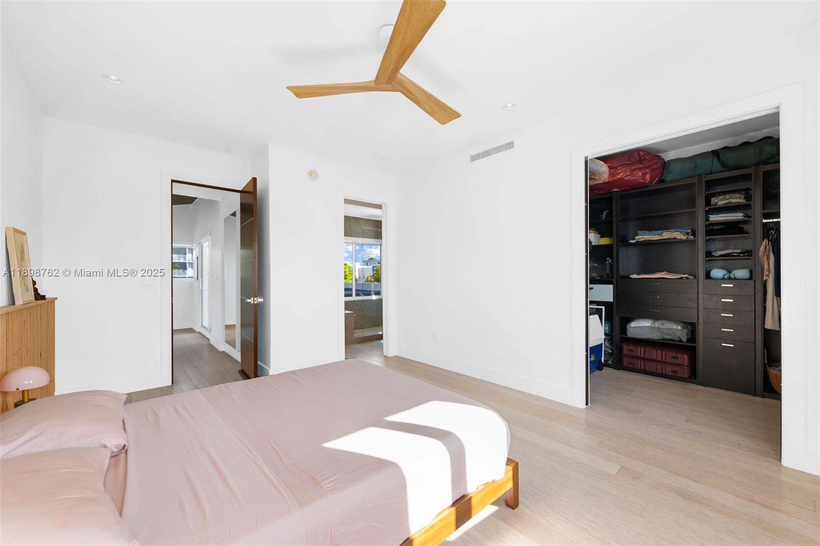 LENOX VILLAS CONDO - Residential