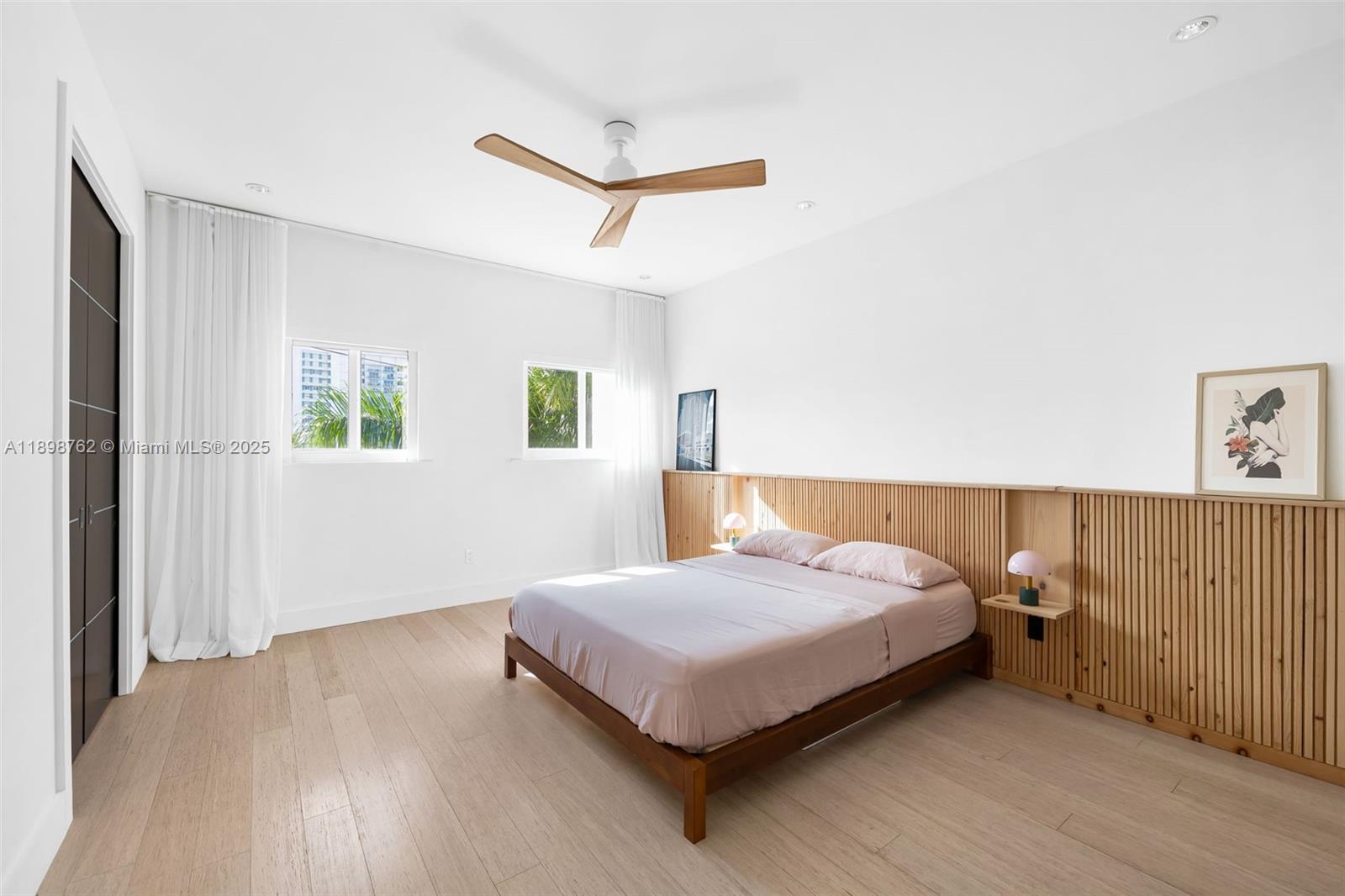 LENOX VILLAS CONDO - Residential