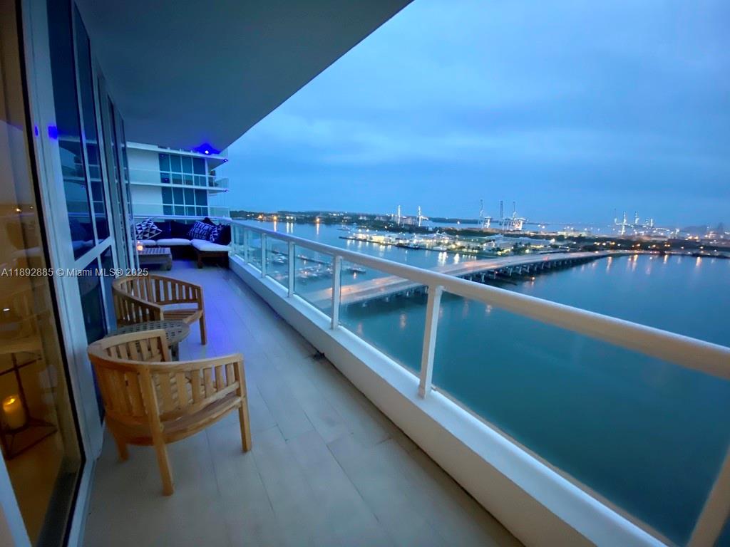THE BENTLEY BAY CONDO - Residential Lease