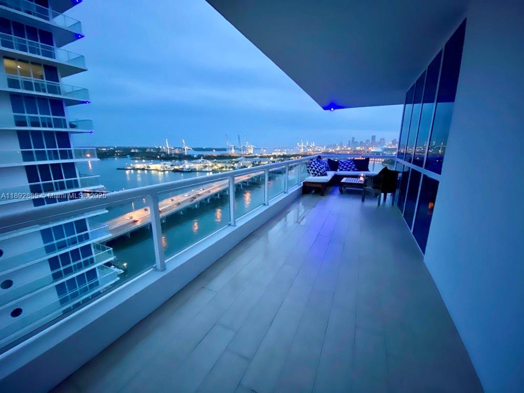 THE BENTLEY BAY CONDO - Residential Lease