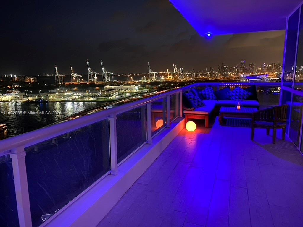 THE BENTLEY BAY CONDO - Residential Lease