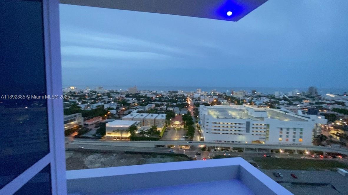 THE BENTLEY BAY CONDO - Residential Lease