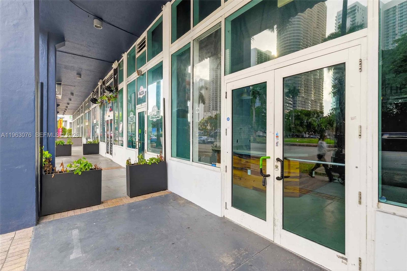 1800 BISCAYNE PLAZA CONDO - Commercial Sale