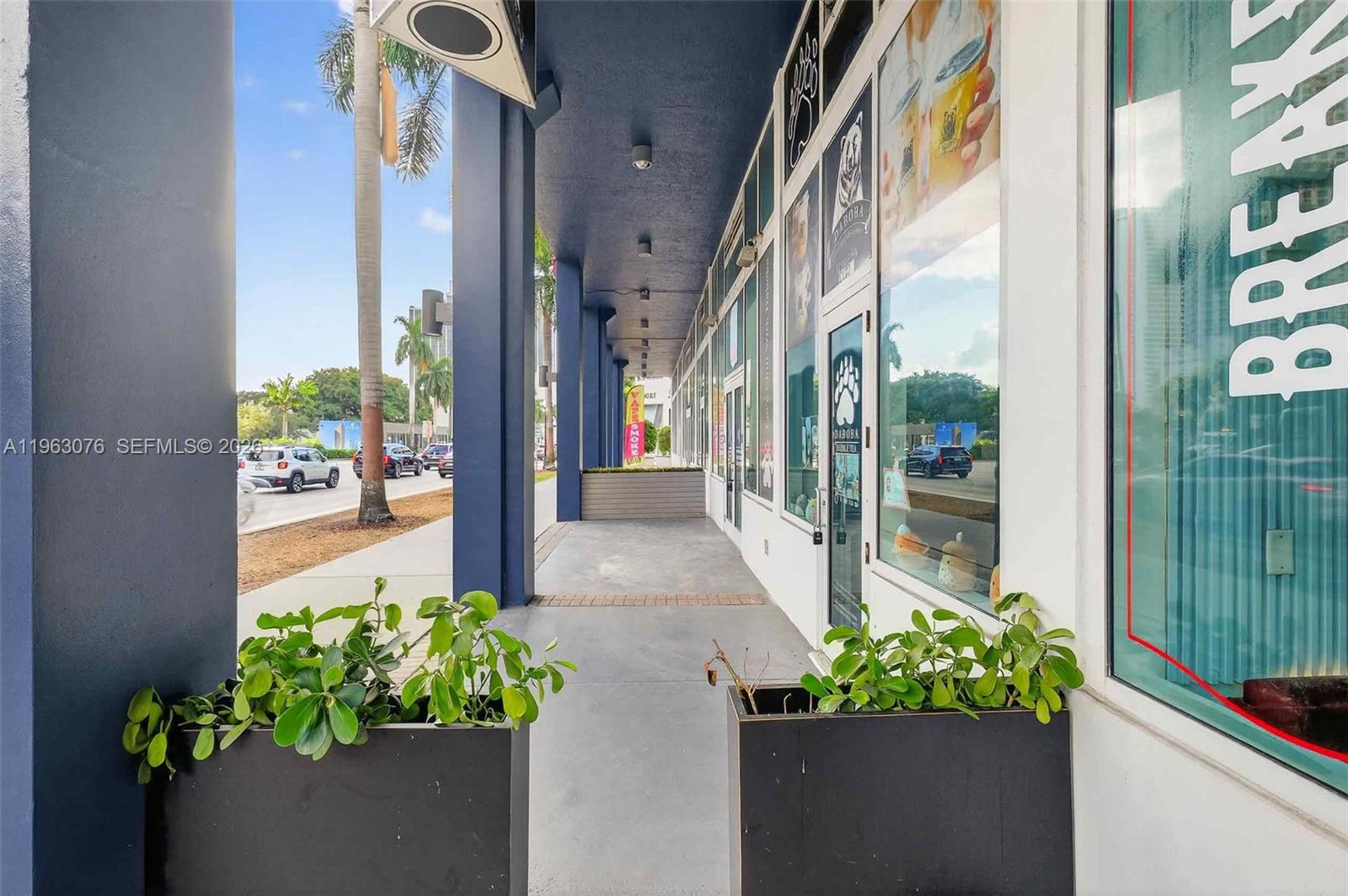 1800 BISCAYNE PLAZA CONDO - Commercial Sale