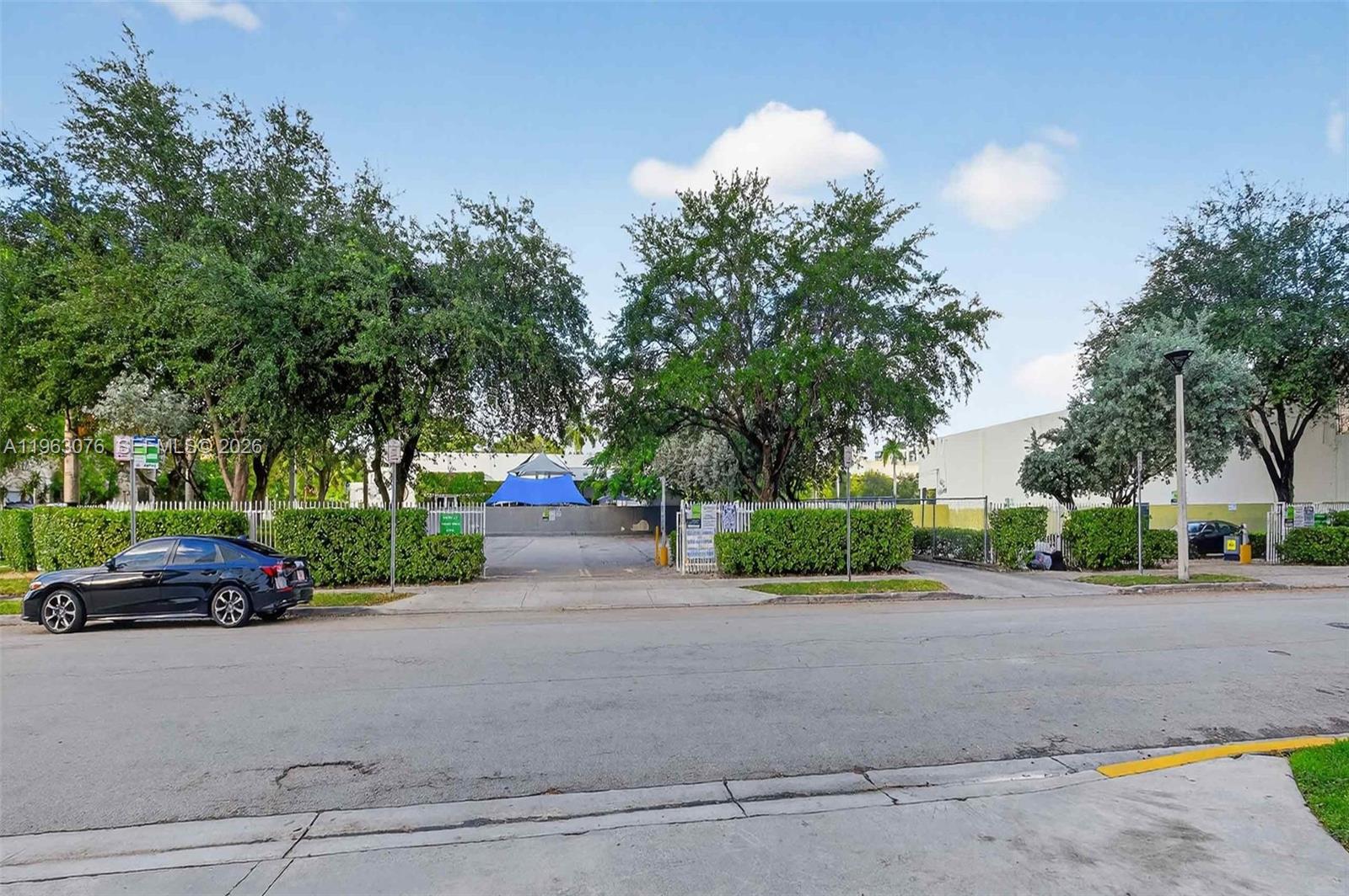1800 BISCAYNE PLAZA CONDO - Commercial Sale