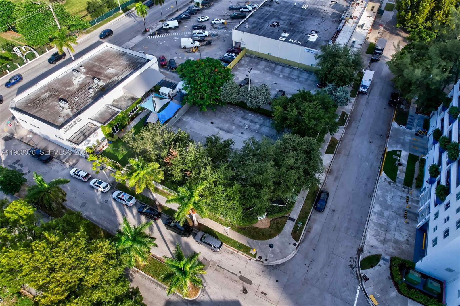 1800 BISCAYNE PLAZA CONDO - Commercial Sale