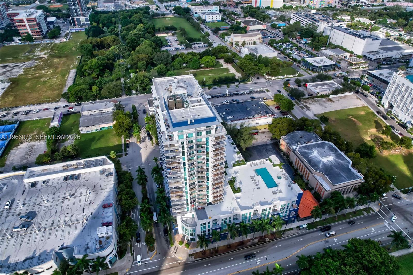 1800 BISCAYNE PLAZA CONDO - Commercial Sale