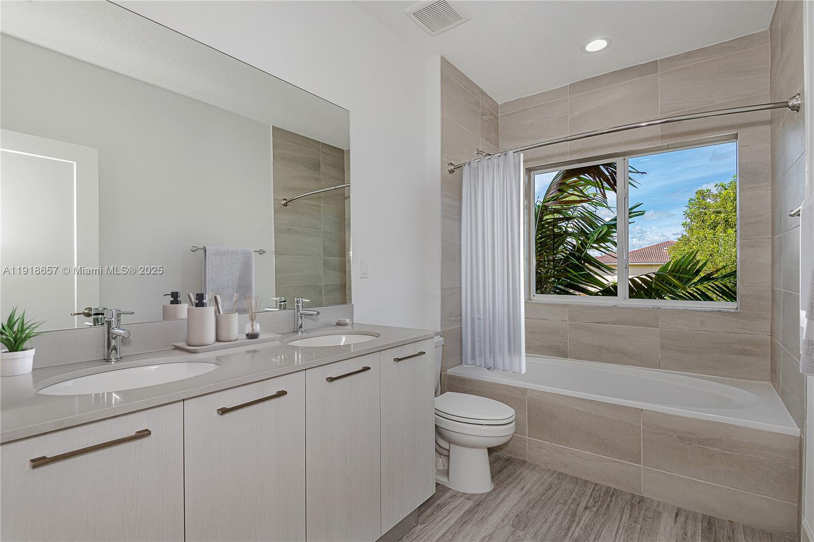 Pearl at Pompano Beach - Residential Lease