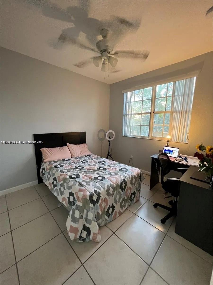 PORTOFINO VILLAS WEST - Residential