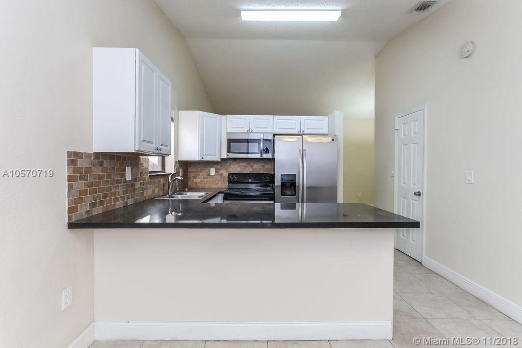 GARDENS OF EL JARDIN SEC - Residential Lease