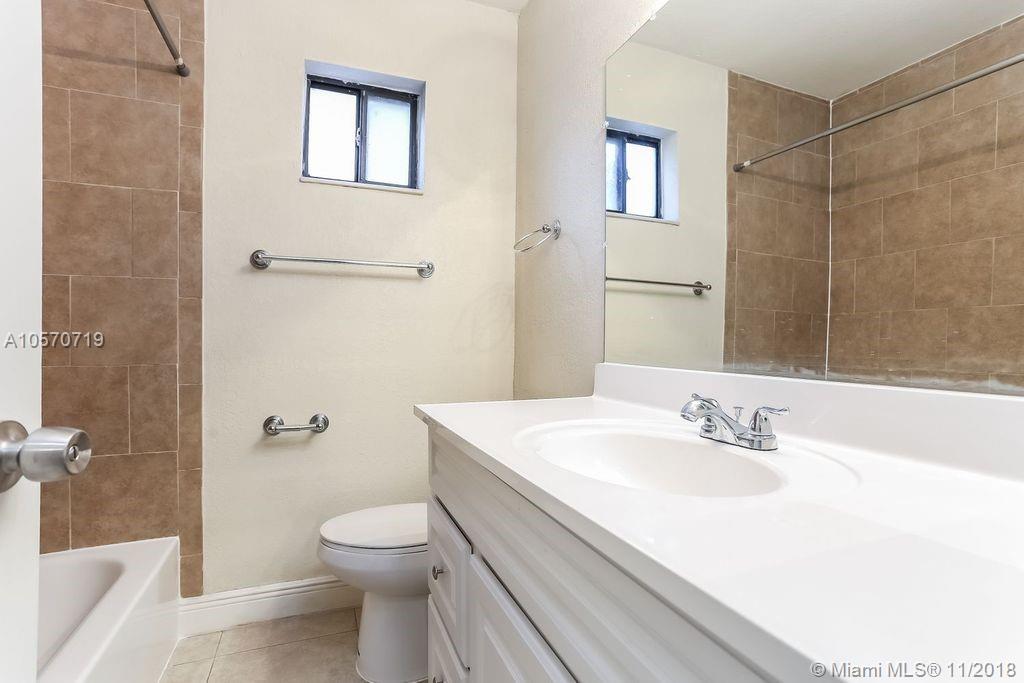 GARDENS OF EL JARDIN SEC - Residential Lease