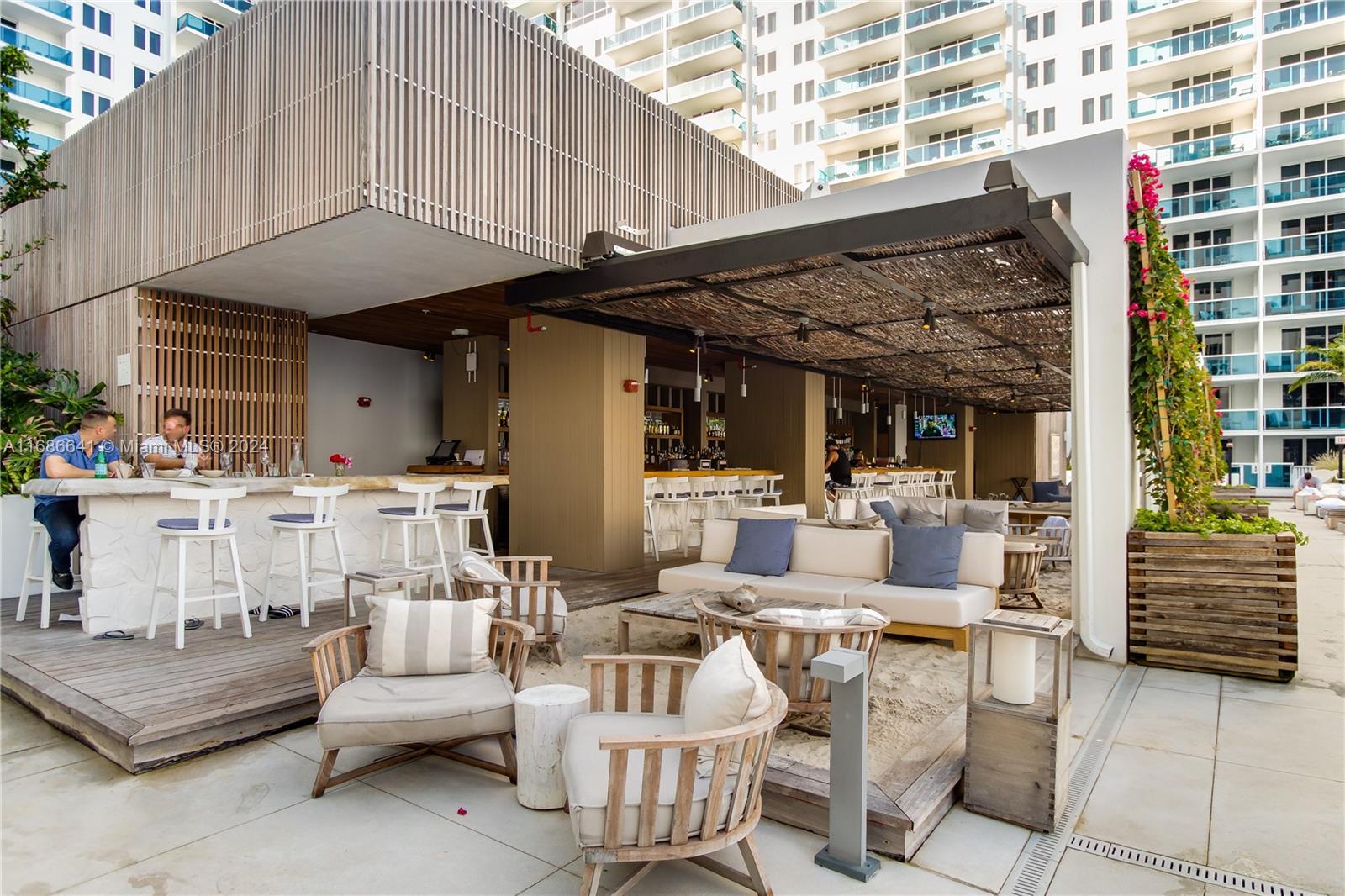 RONEY PALACE CONDO - Residential Lease