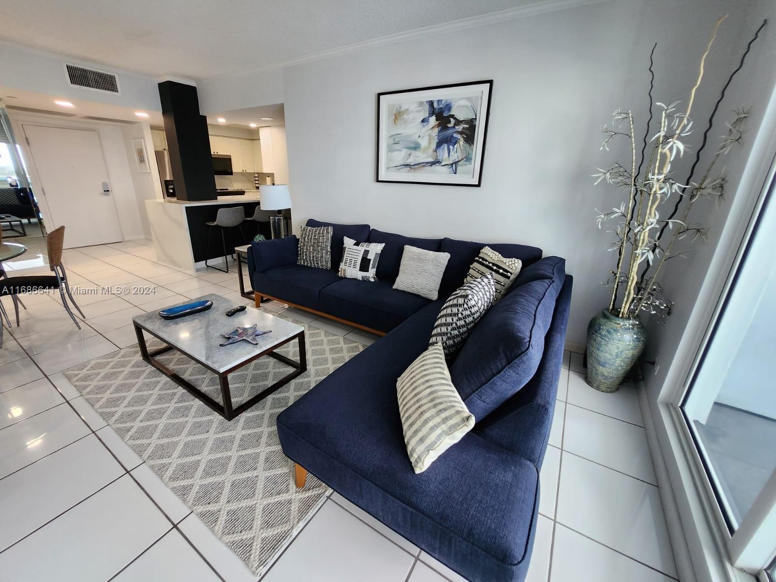 RONEY PALACE CONDO - Residential Lease